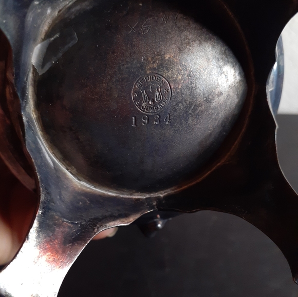 EXQUISITE RARE Antique Dated 1924 Ornate Bombay & Co Silver 8" Pedestal Pitcher - Picture 5 of 8